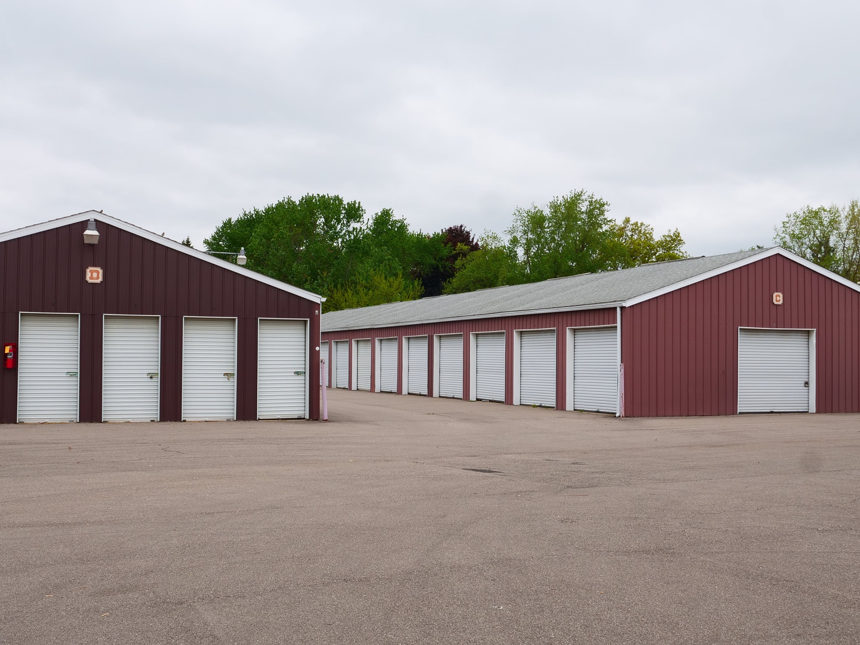 lapeer michigan convenient accessible self storage unit